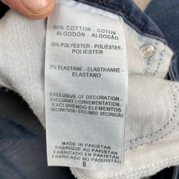 Signature By Levis Womens Jeans Size 8 Mid-Rise Cropped Denim - Picture 3 of 8